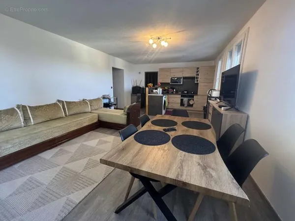 À vendre-A MONTPELLIER - Appartement 3 pièces avec vue panoramique - Secteur Lamartelle