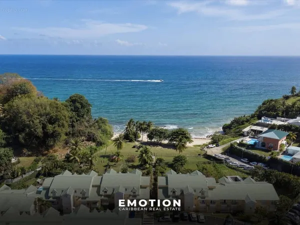 Appartement T4 - 1er ligne - Accès mer à pied - 3 chambres 111 m2 + 260 m2 de jardin privatif