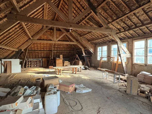 Kervignac - bâtiment à rénover -190 m² - fort potentiel