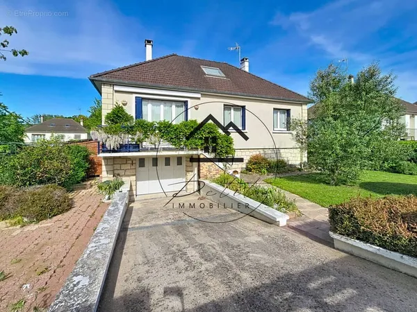 Maison individuelle Vie de plain-pied BALAGNY-SUR-THÉRAIN