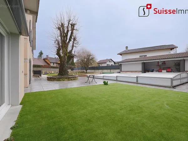 Maison Valentigney 10 pièces 293 m2