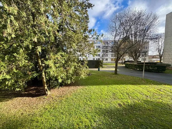 Appartement Clamart 3 pièces de 55 m² avec grande CAVE