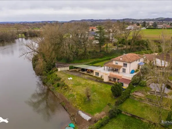 Maison 10 pièces 491 m²
