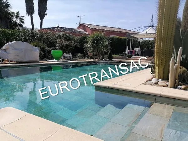 Maison 5 pièces 250 m²