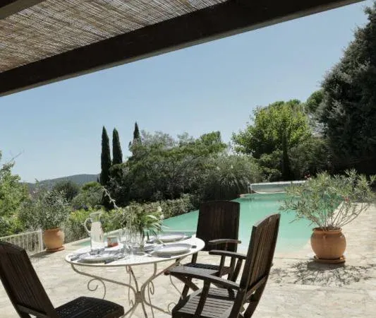 Villa 12 pièces 250 m²