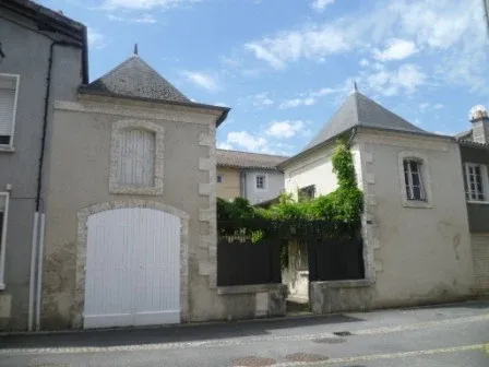 Maison 11 pièces 244 m²