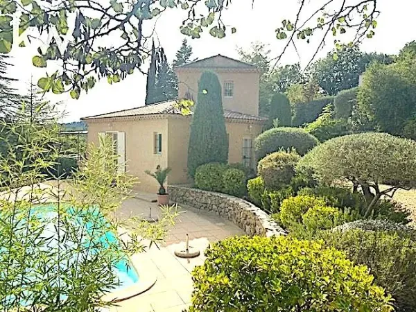 Maison 6 pièces 195 m²