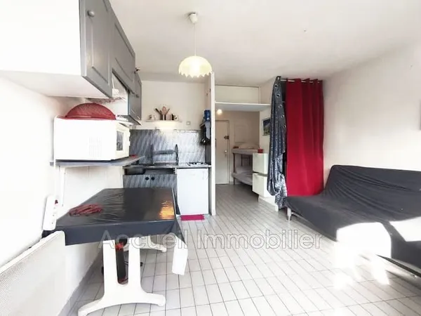Studio 1 pièce 18 m²