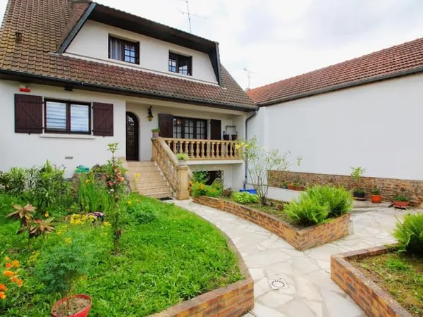 Maison 5 pièces 170 m²