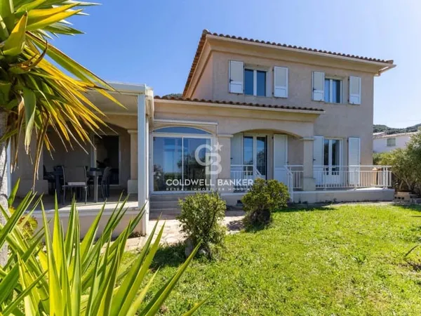 Villa 5 pièces 130 m²