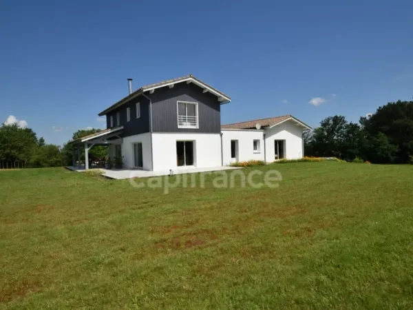 Maison 6 pièces 195 m²