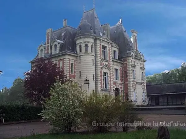 Maison 50 pièces 1500 m²