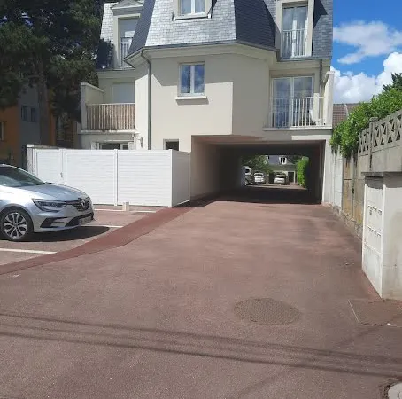 Stationnement Location Sartrouville   11000€