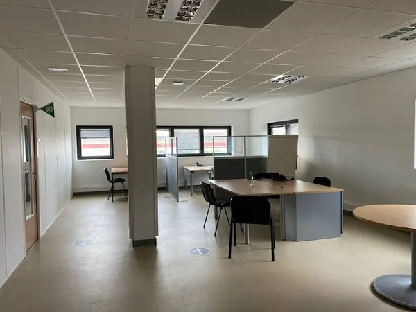 Bureaux 140 m²