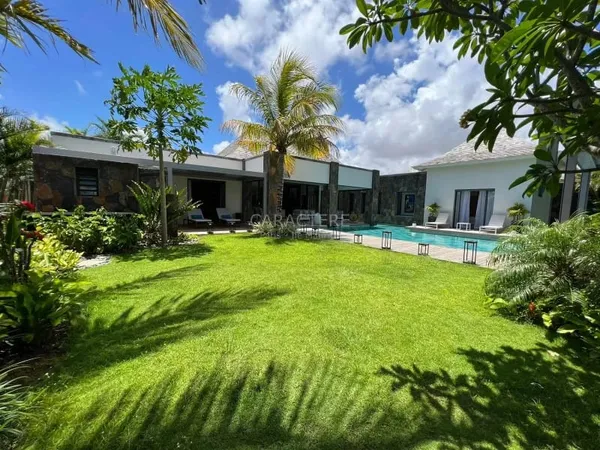 Villa 7 pièces 414 m²
