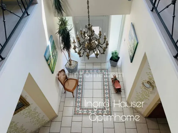 Maison 12 pièces 380 m²