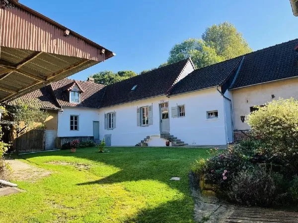Maison 8 pièces 235 m²