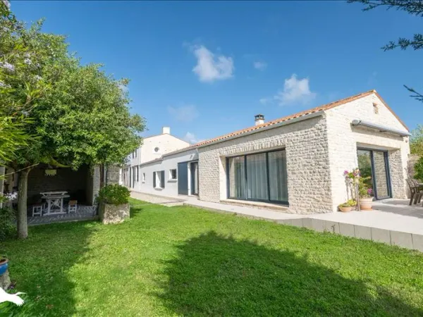 Maison 6 pièces 202 m²