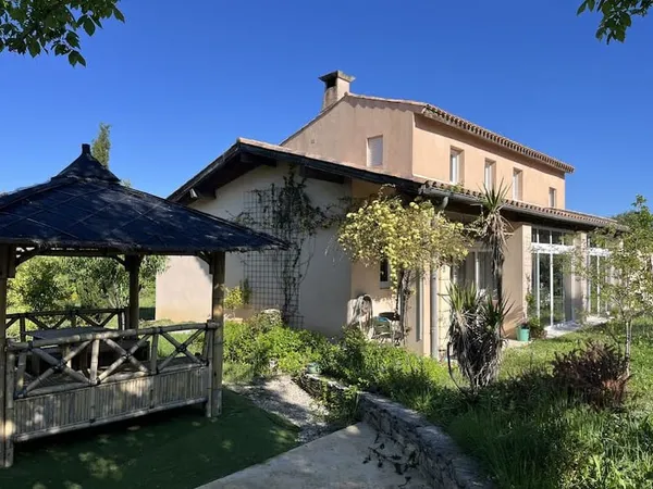 Maison 6 pièces 151 m²