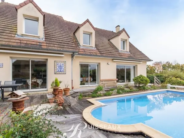 Villa 7 pièces 211 m²