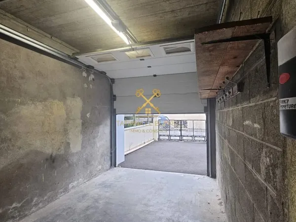 Parking 12 m²