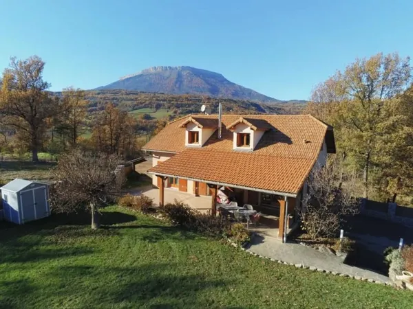 Maison 6 pièces 128 m²