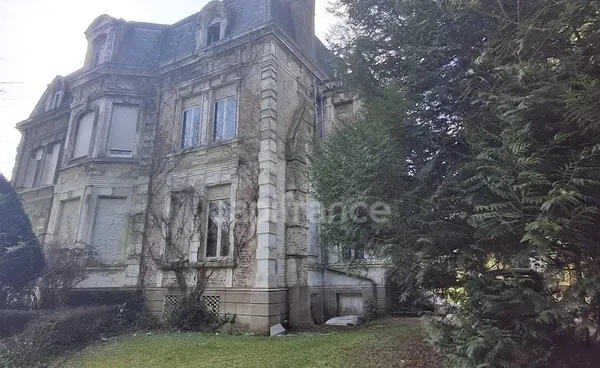 Maison 8 pièces 291 m²