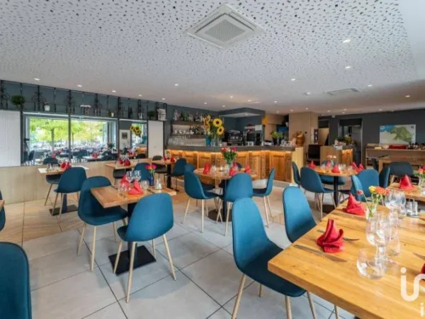 Fonds de commerce 690 m²