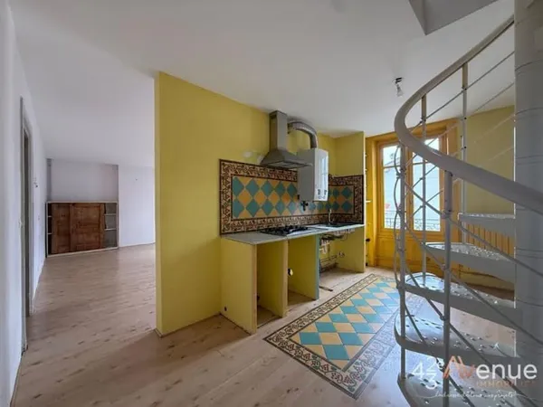 Appartement 4 pièces 96 m²