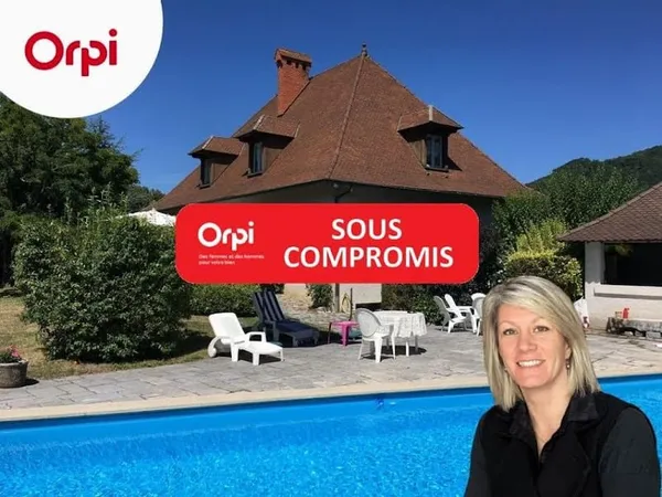 Maison 7 pièces 221 m²