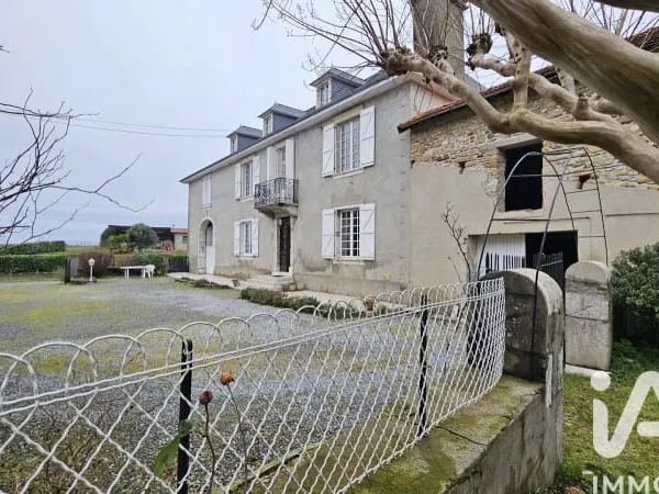 Maison 10 pièces 282 m²