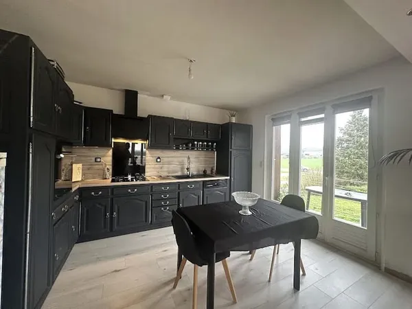 Villa 6 pièces 146 m²
