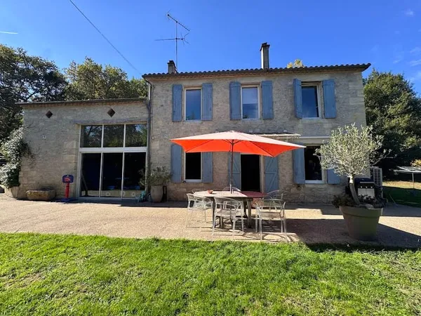 Maison 7 pièces 190 m²