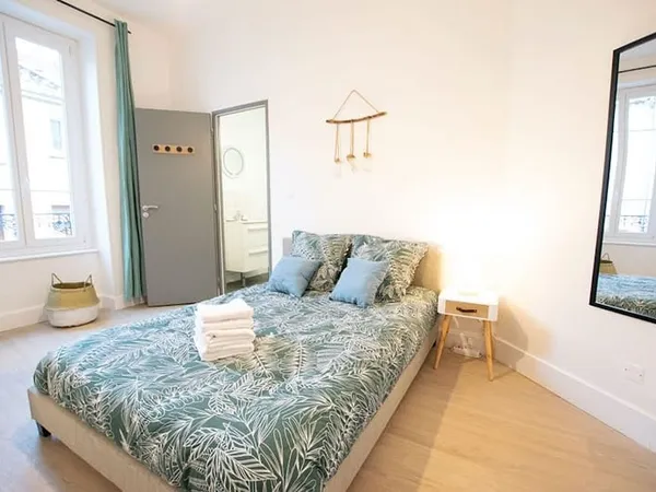 Appartement 1 pièce 90 m²