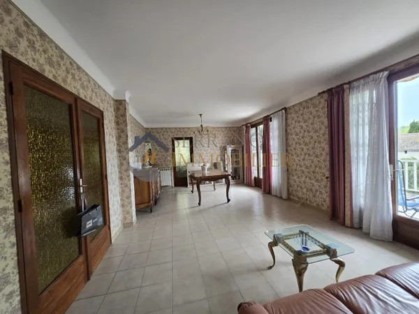 Maison 4 pièces 180 m²