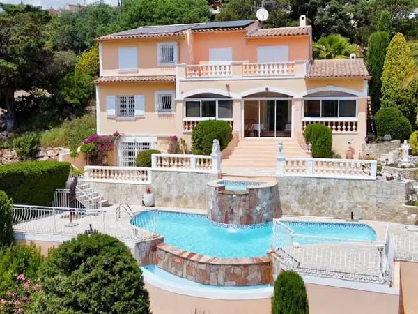 Villa 6 pièces 128 m²