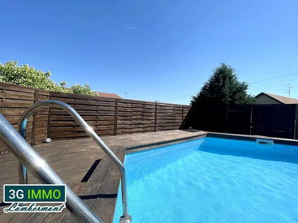 Maison 10 pièces 339 m²