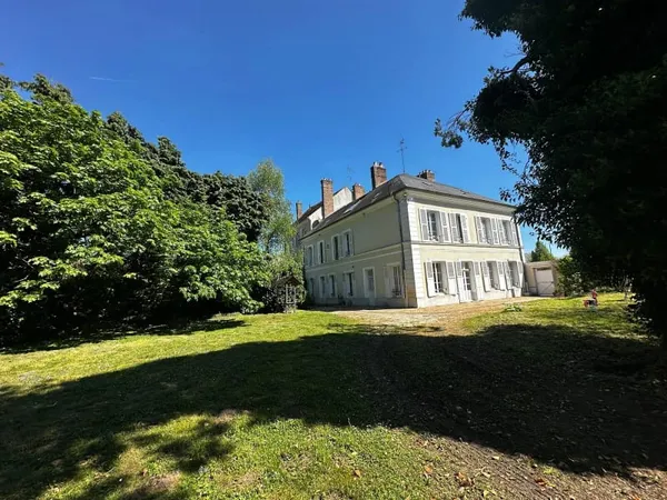 Propriété 9 pièces 285 m²