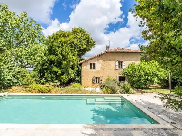 Maison 6 pièces 140 m²