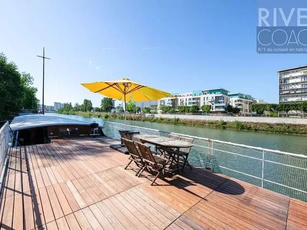 Péniche 5 pièces 120 m²