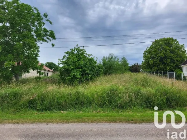 Terrain 772 m²