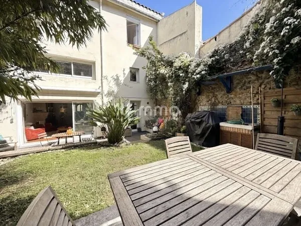 Maison 5 pièces 185 m²