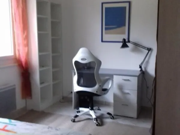 Chambre 1 pièce 12 m²