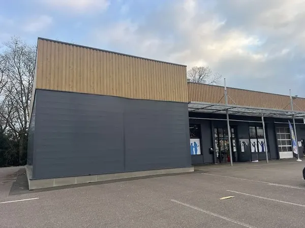 Local 524 m²