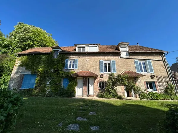 Maison 9 pièces 216 m²