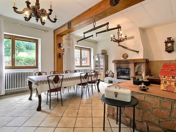 Maison 7 pièces 220 m²