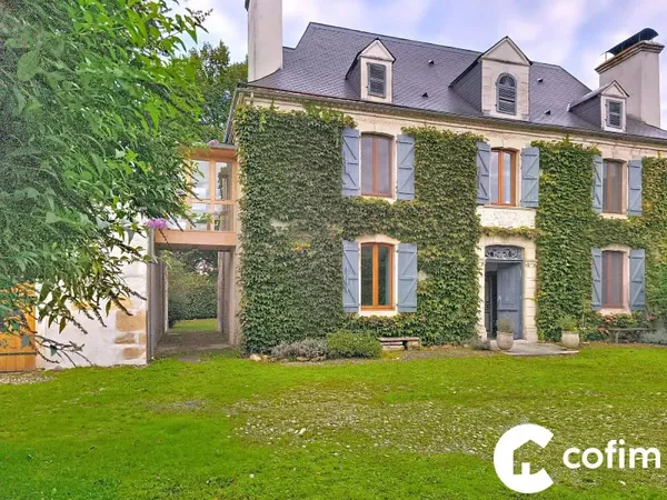 Maison 10 pièces 343 m²