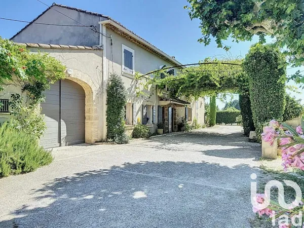 Maison 10 pièces 250 m²