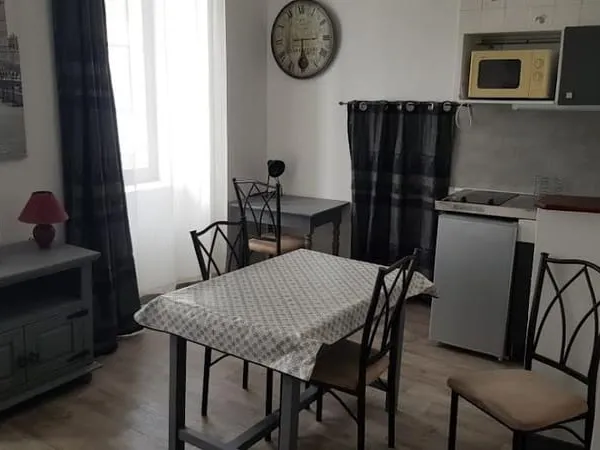 Studio 1 pièce 25 m²