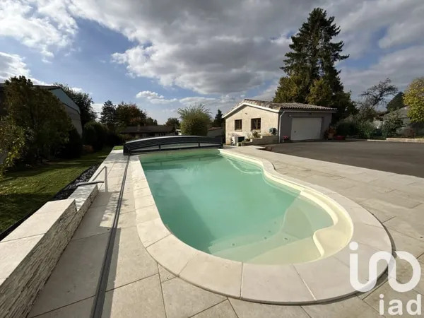 Maison 8 pièces 190 m²